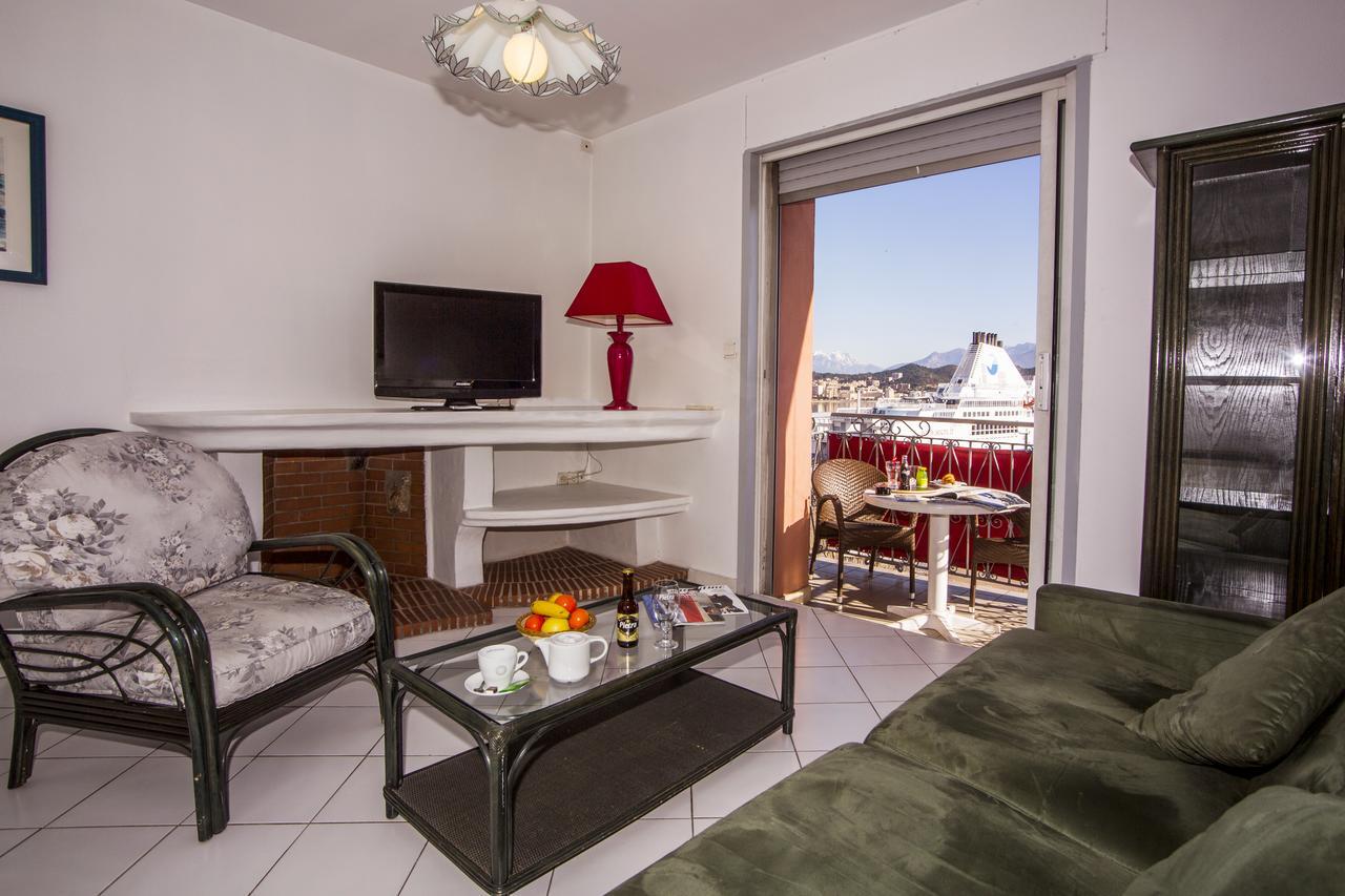 Hotel le Dauphin Ajaccio  Exterior foto